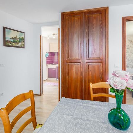 Apartment Lanterna Veneziana روفينج المظهر الخارجي الصورة